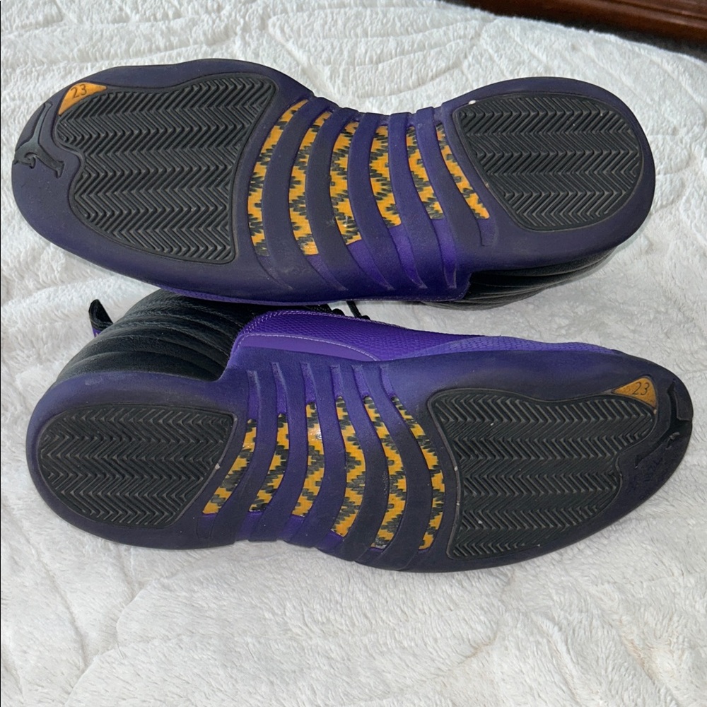 Jordan 12 Retro Men’s Size 12.5 - Picture 9 of 11